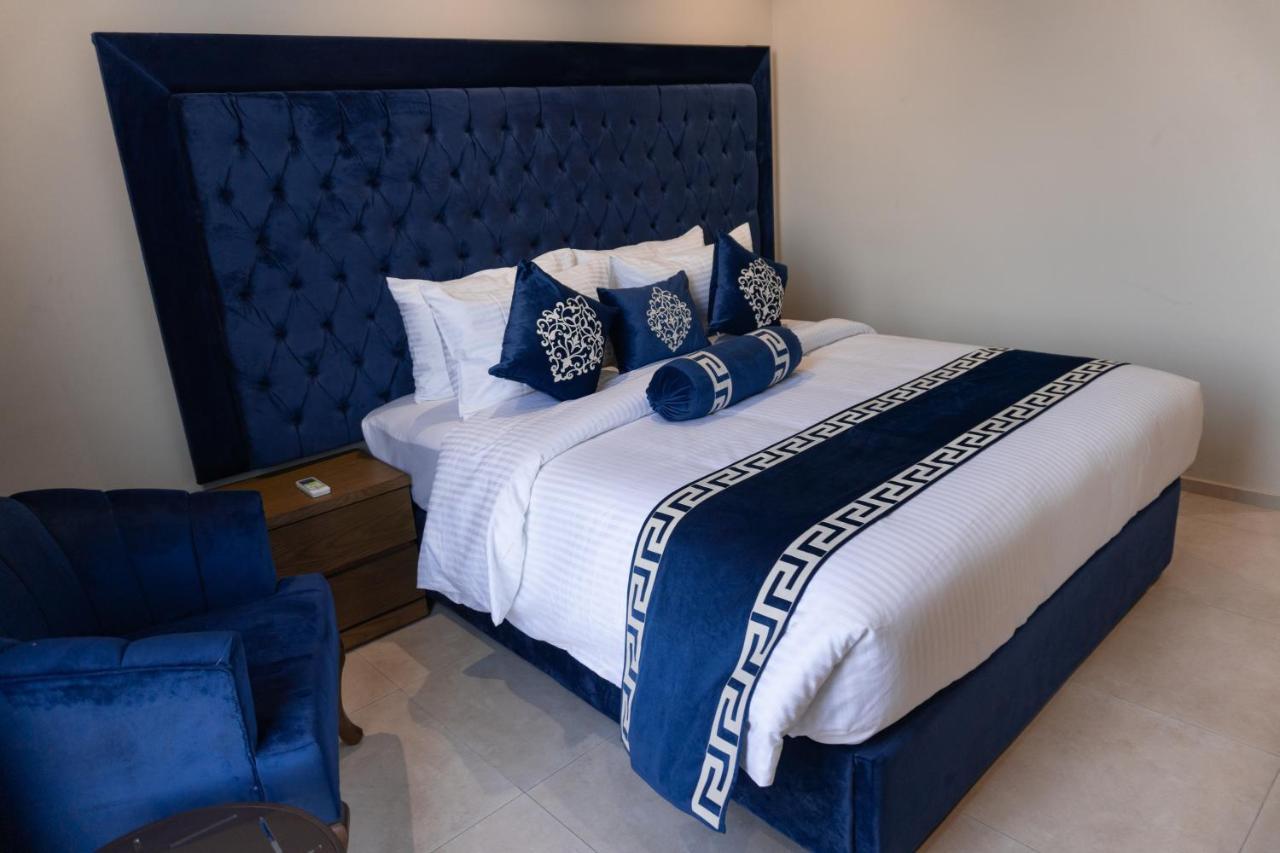 Trivelles Executive Suites Islámábád Exteriér fotografie